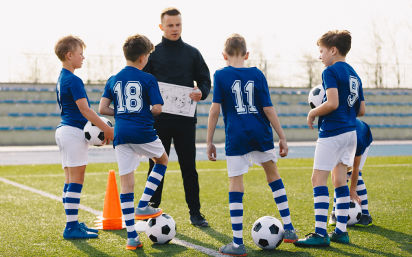 tre ren luyen ky luat khi choi the thao